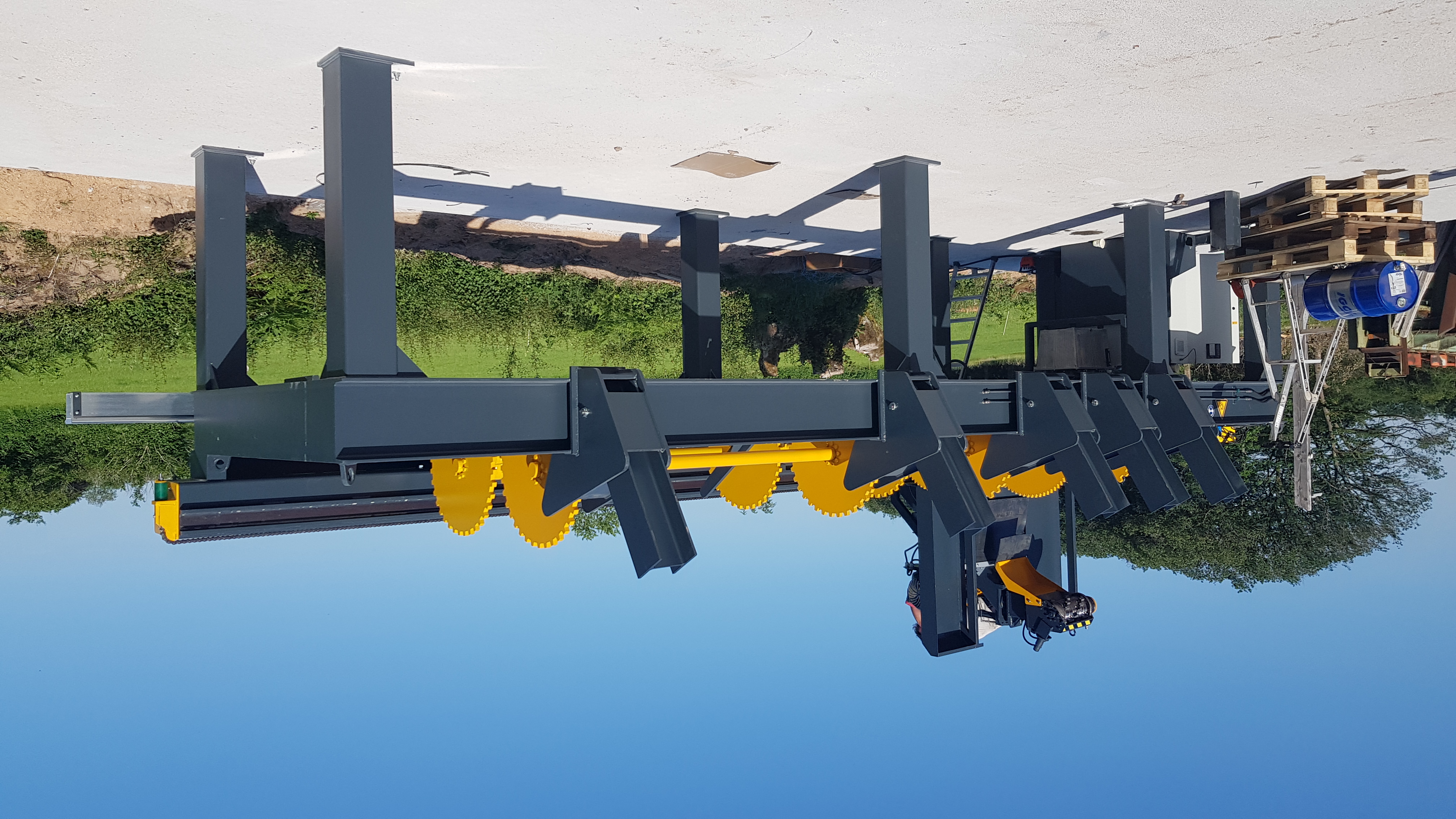 Fräskopfentrindung H256 bei Scirie Brizard
